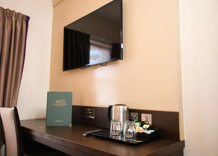 Coach & Horses Hotel