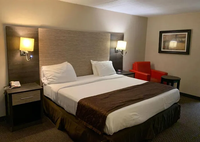 Ramada By Wyndham Rockville Centre