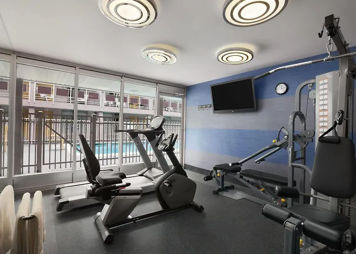Ramada By Wyndham Rockville Centre
