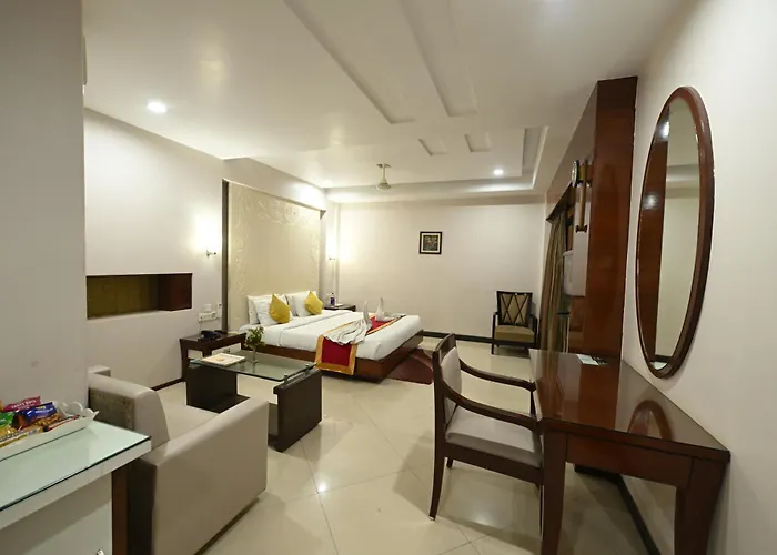 Hotel Amit International