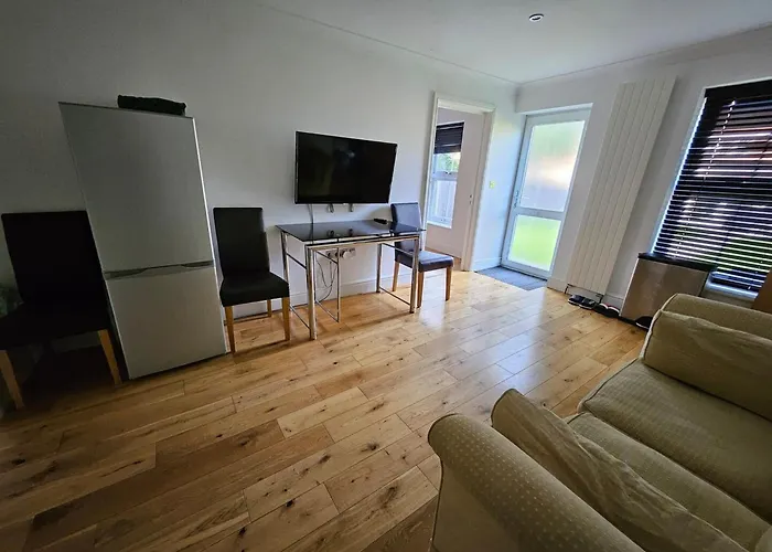 Standard Single Room - Shared
