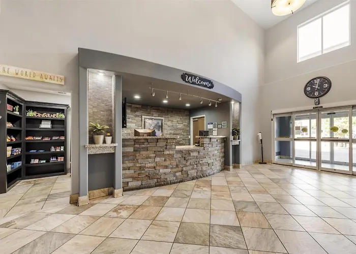 Best Western Plus Sand Bass Inn And Suites