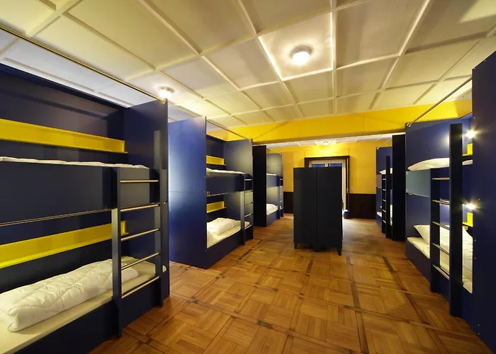 Bed'Nbudget Expo-Hostel Dorms