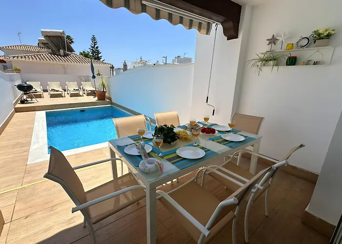 Nerja Paradise Rentals - Villa Daisy