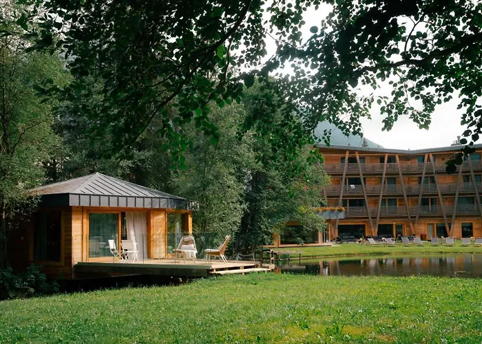 Au Charmant Petit Lac - Ecohotel Parc & Spa