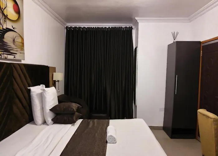 Crownedge Hotels