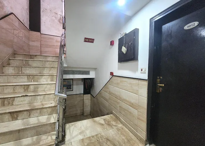 Hotel Ruhaan Near New Delhi Railway Station