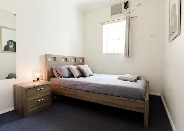 Mad Monkey Broadway (Adults Only)