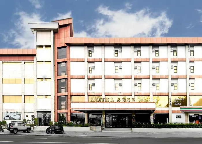 Palette Angeles, Formerly Boss Hotel