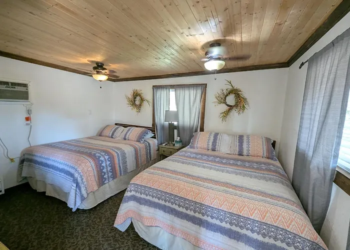 Squaw Valley Motel Room 8