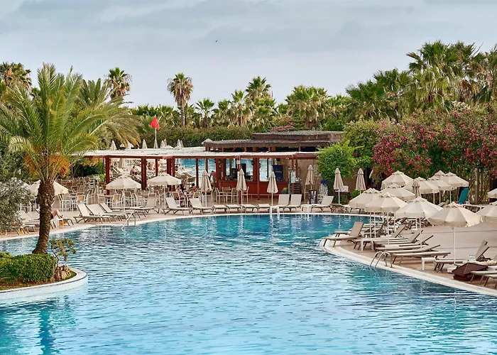 Seaden Sea World Resort&Spa
