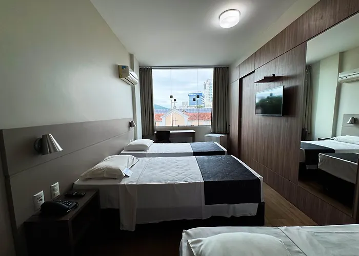 Hotel Valerim Itajaí / Navegantes