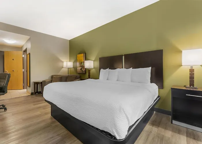 Best Western Plus Franciscan Square Inn & Suites Steubenville
