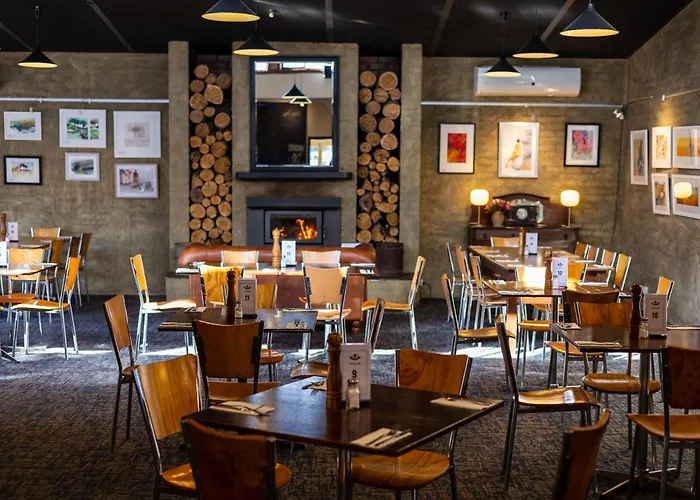 Fish Creek Hotel