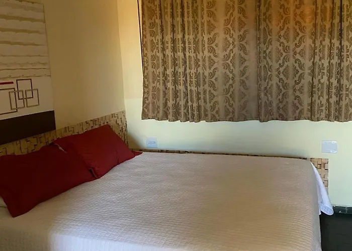Falcon Hotel