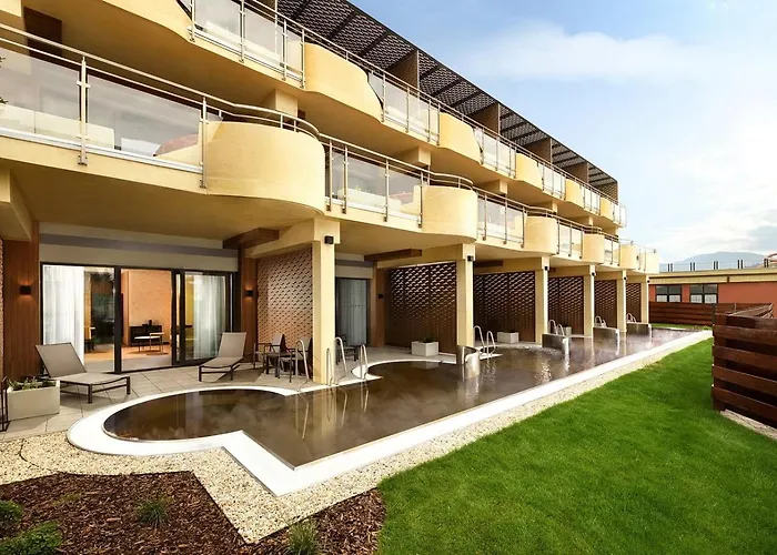 Hotel Galeria Thermal Besenova