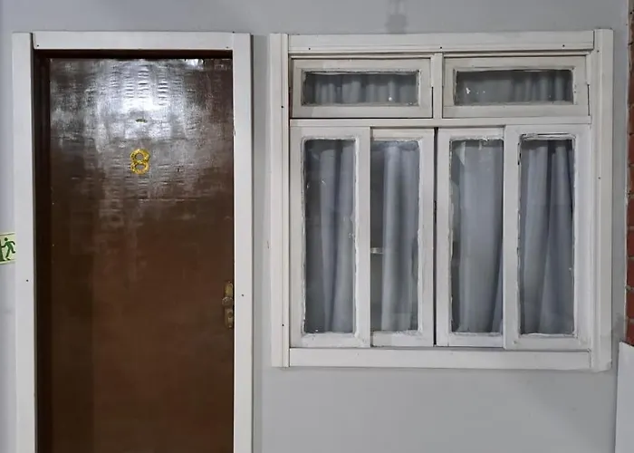 Hostel Feel Home