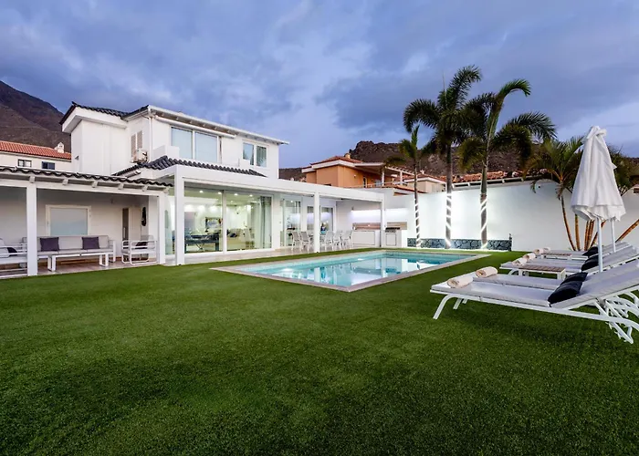 Villa Valentina Ocean View Heated Pool