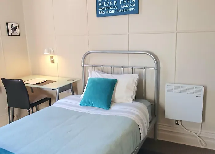 Work And Travel Stay Central City