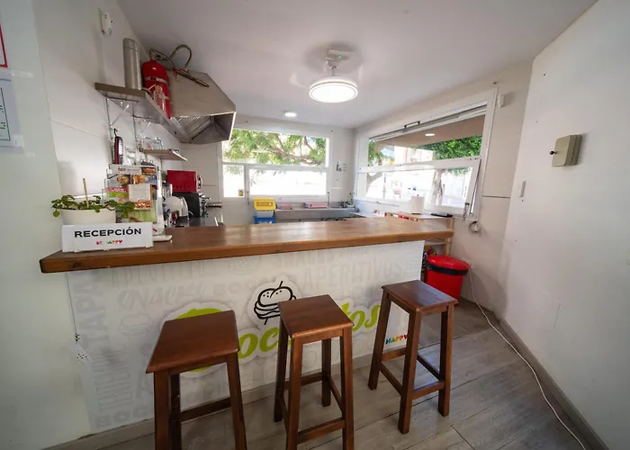 Be Happy Hostel - Albergue En El Centro De Nerja