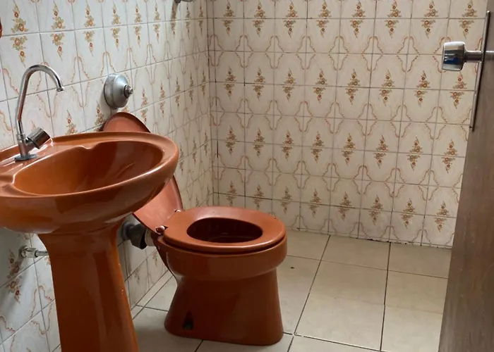 Quarto Simples e Bem Localizado no Centro da Cidade