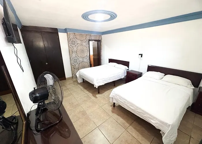 Hotel Paseo De La Montana