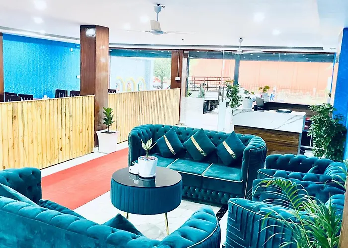 Chitwan Business Hotel