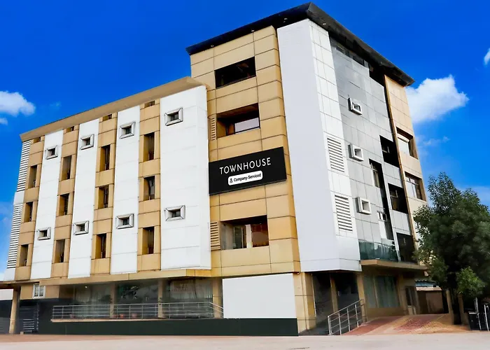 Townhouse Durg Near Railway Station