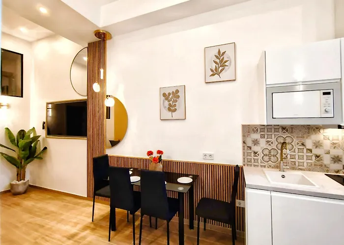 Apartamentos Buendia Suites - Torremolinos Centro