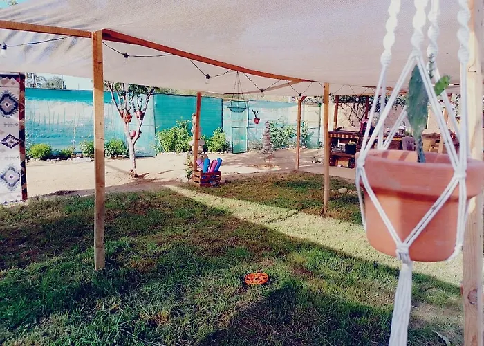 Hostel Con Huerta En La Montana