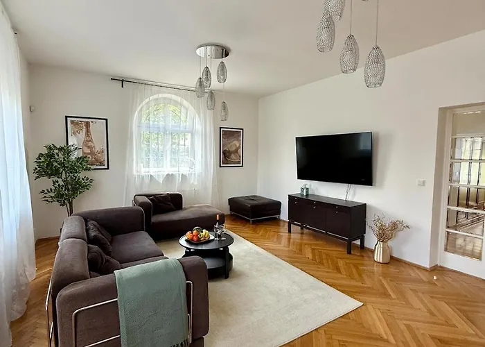 Family Villa Hanspaulka