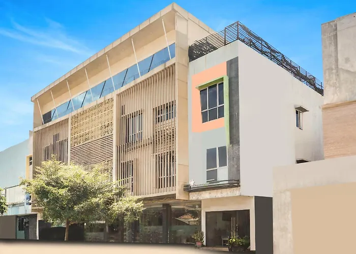 Townhouse Oak Palembang Near Palembang Golf Club Formerly Kr Hotel