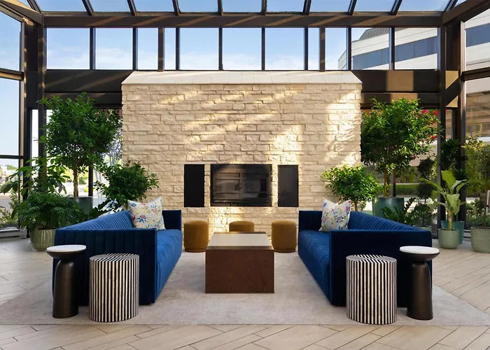 Doubletree By Hilton Fairfield Hotel & Suites