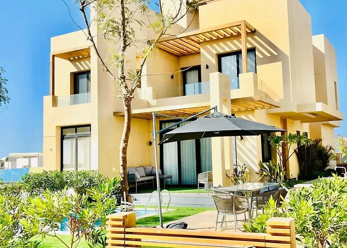 Luxury Resort Villa With Private Pool Oasis