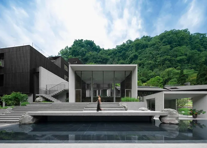 Zoland Resort Hotel -Emei Mountain
