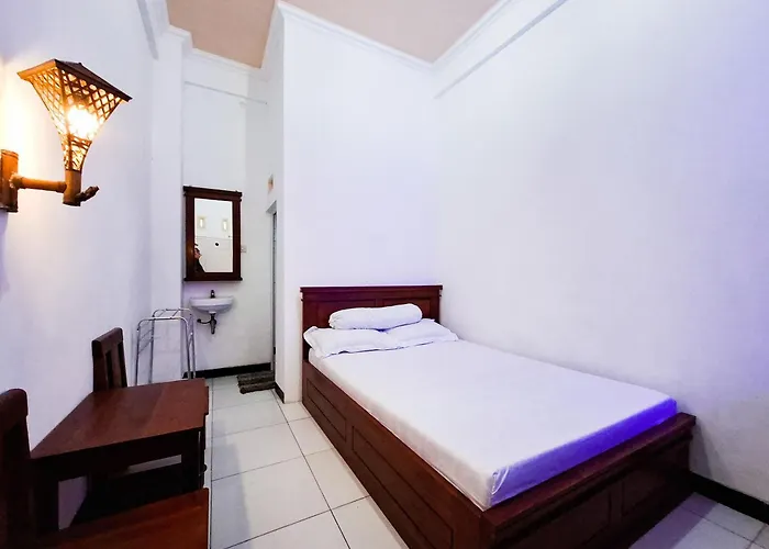 Hotel Green View Near Sarangan Lake Redpartner