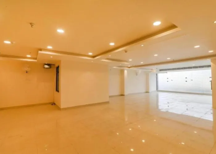 Rrooms Rachna Inn