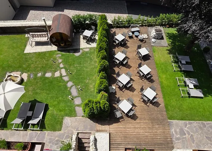 Solaia Hotel & Guesthouse