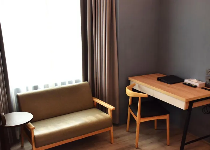 Yoyo Hotel