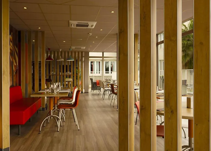 Ibis Arles