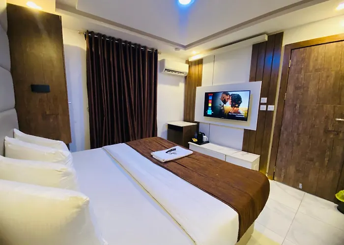 Presken Hotels Water Cooperation, Victoria Island