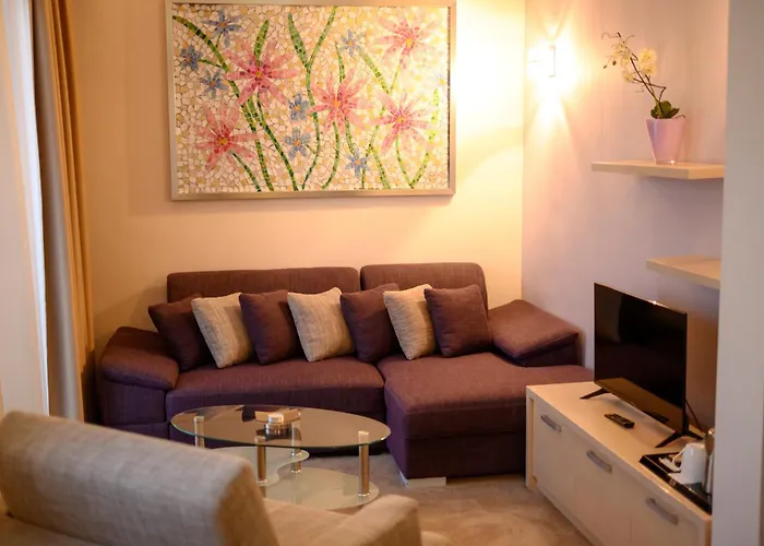 Hotel Tami Residence