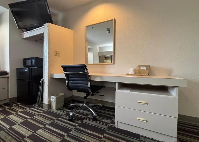 Microtel Inn By Wyndham Champaign