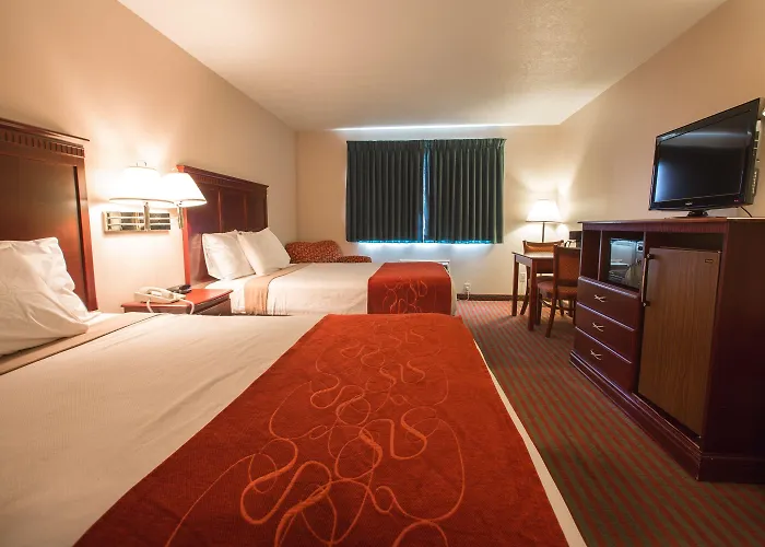 Bridgeway Inn & Suites