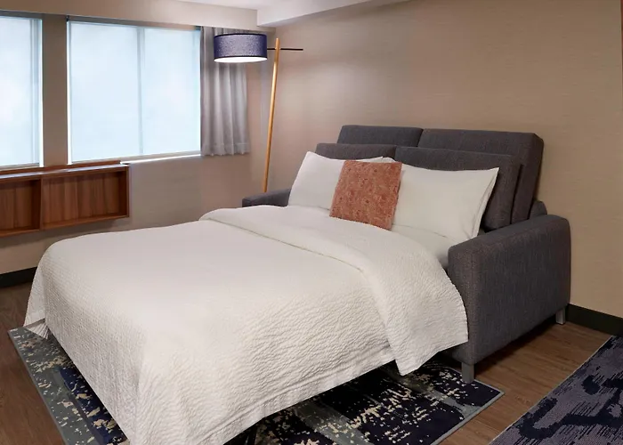 Fairfield By Marriott Montreal Downtown