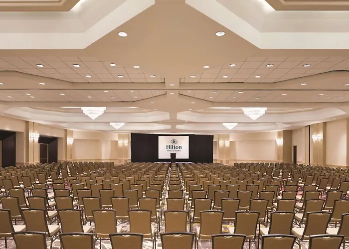 Hilton East Brunswick