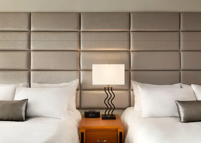 Poco Inn And Suites Hotel And Conference Center