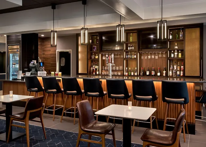 Courtyard By Marriott New Carrollton Landover