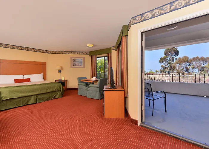 Travelodge By Wyndham San Clemente Beach