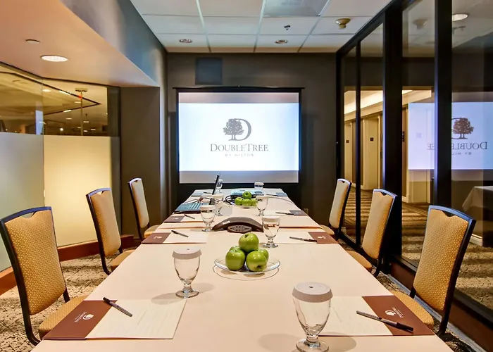 Doubletree By Hilton Toronto Downtown